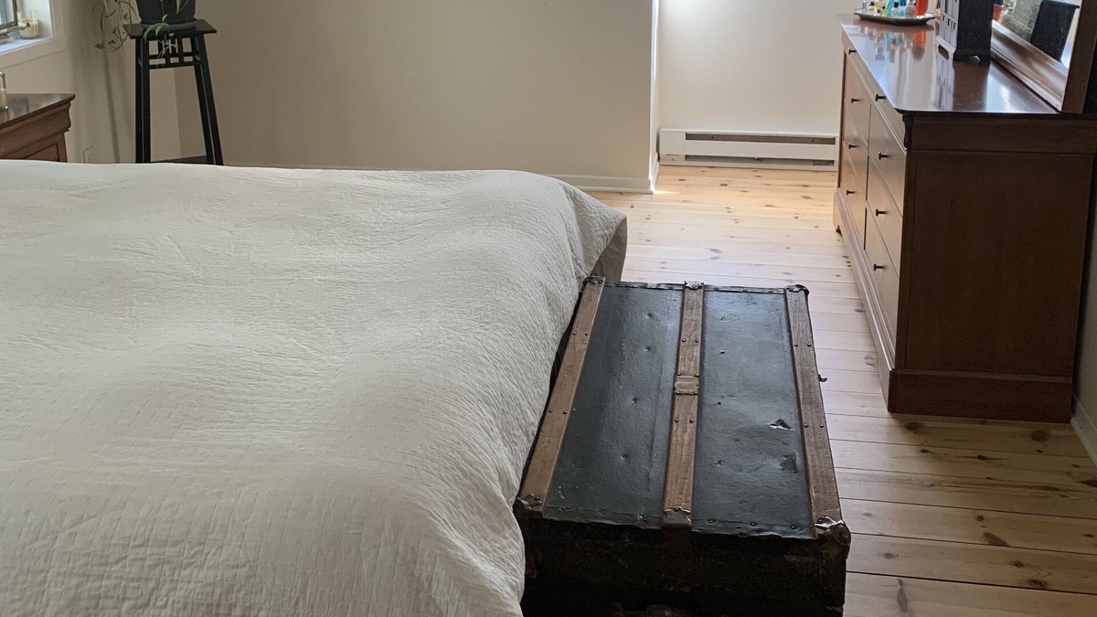 Saint-Sauveur Cottage | Serene, renovated spacious cottage in wooded surroundings close to all amenities