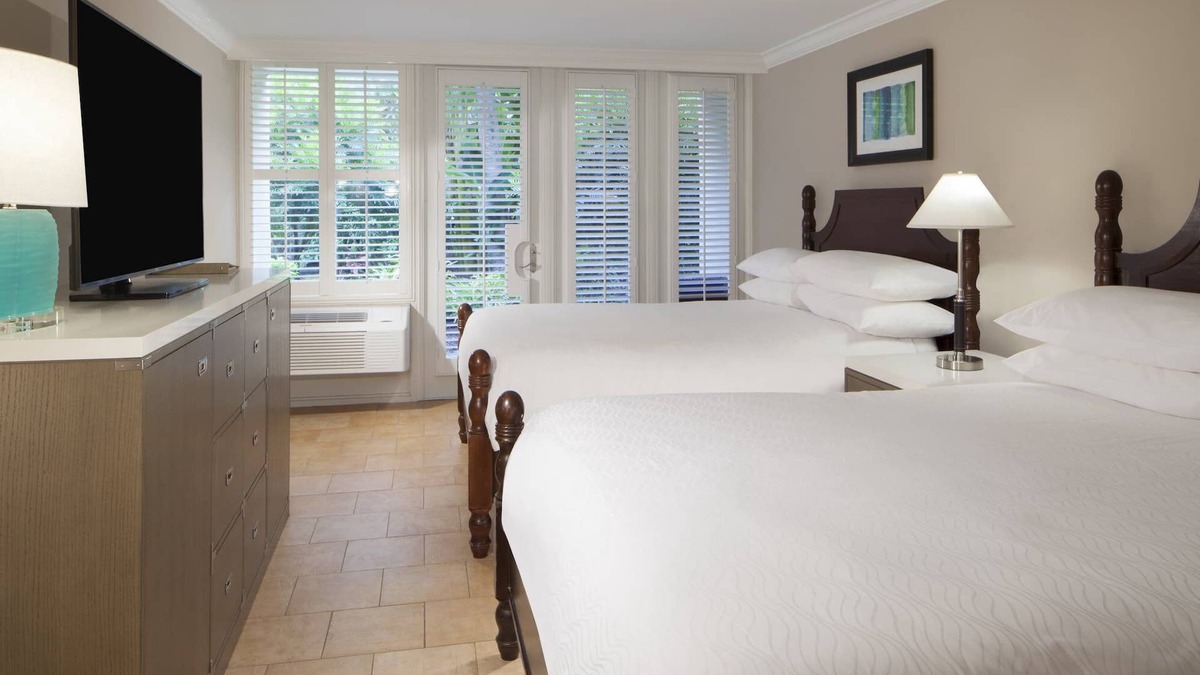 Historic Seaport Hotel | Serene Resort Room with Private Beach & Spa - Perfect Key West Escape