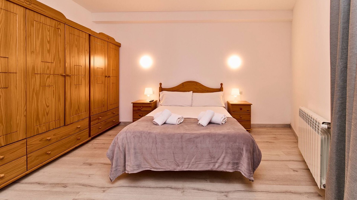 El Tarter Apartment | Serene Retreat I Parking, Desk & Ski