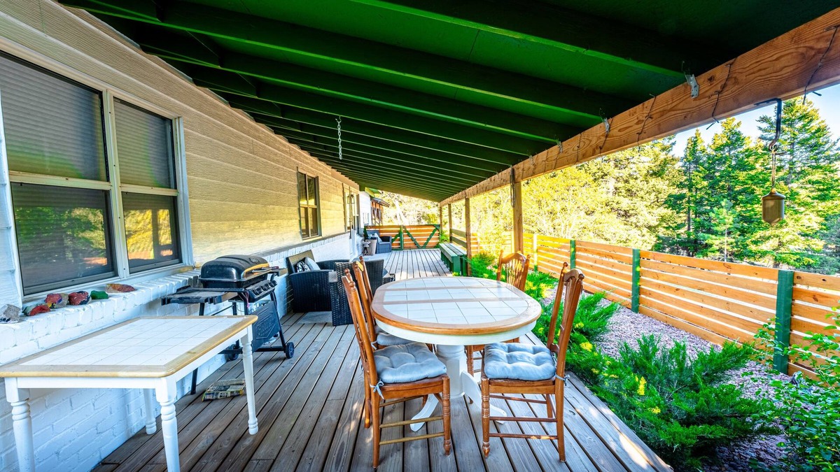 Cloudcroft House | Serene Retreat In The Heart Of Cloudcroft 3 Bedroom Home