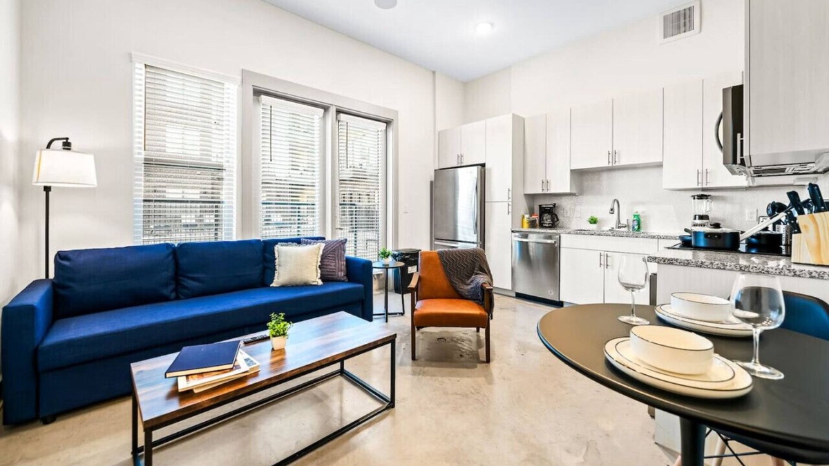 Fort Worth Apartment | Serene Retreat Pool Access 2 Min Walk to TCU