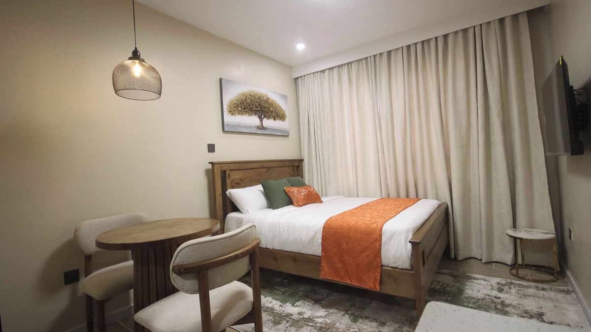 Nairobi West Apartment | Serene studio apartment in beautiful Nairobi near JKIA Airport & SGR, with WiFi