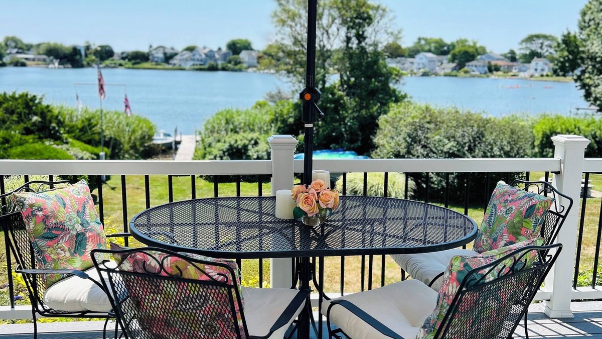 Charlestown House | Serene Waterfront 3-BR house with Loft, 1 mile walk to Charlestown beach