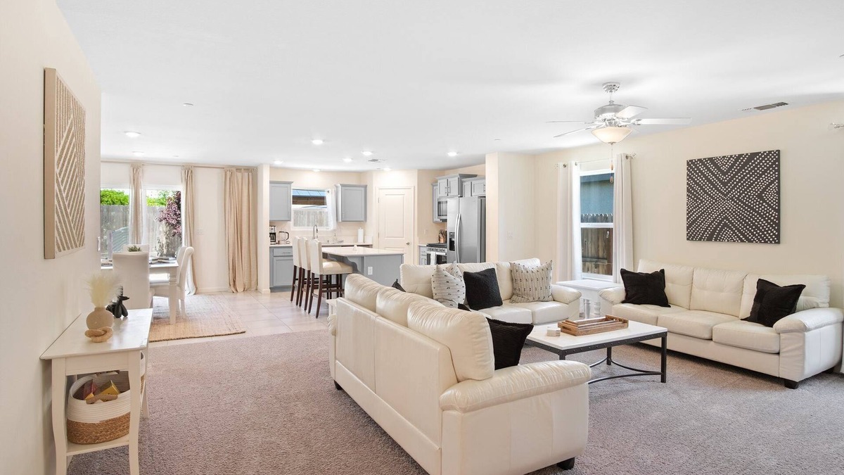 Merced House | Serenity, a tranquil 4-bed, 3-bath home minutes away from UC Merced.