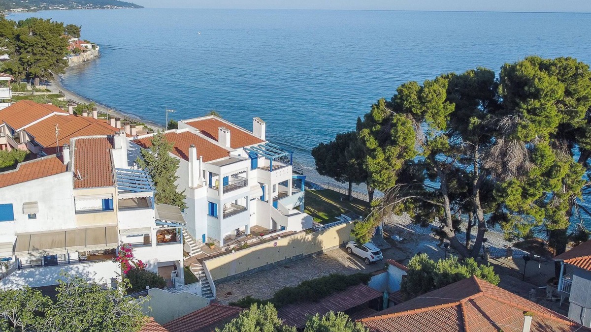 Mola Kalyva House | Serenity Beach Front Maisonette, Mola Kaliva