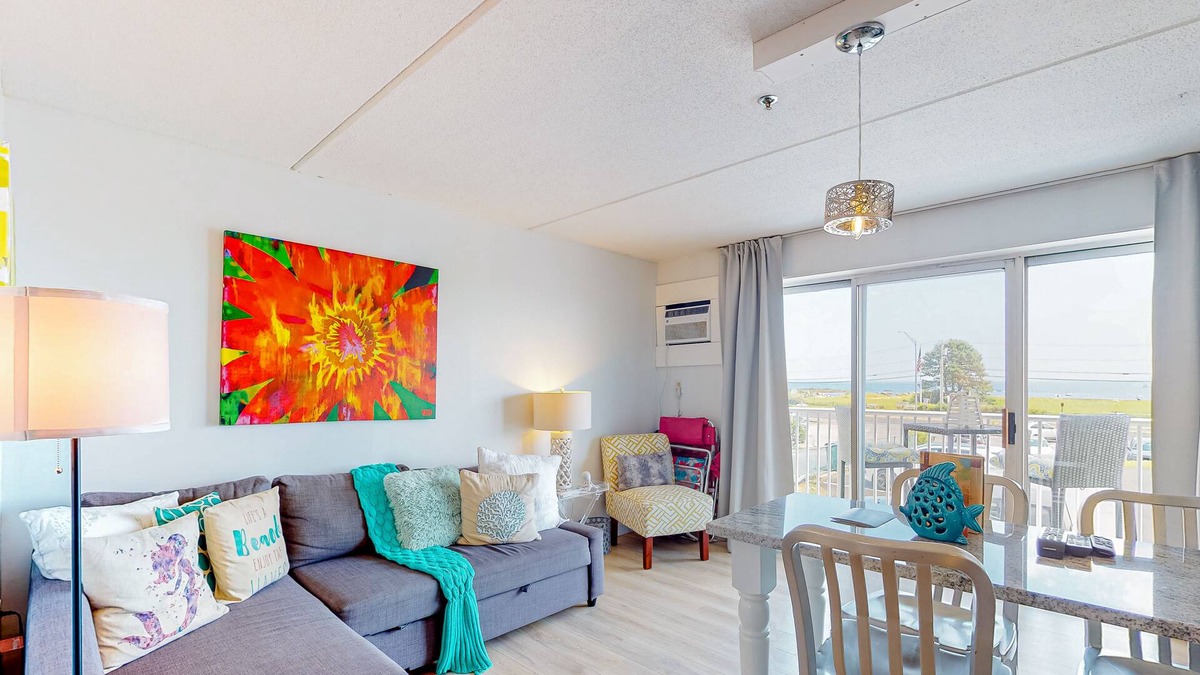 Hampton Condo | Serenity by the Sea Beach Condo with Free WiFi, Shared Pool, & Ocean Views
