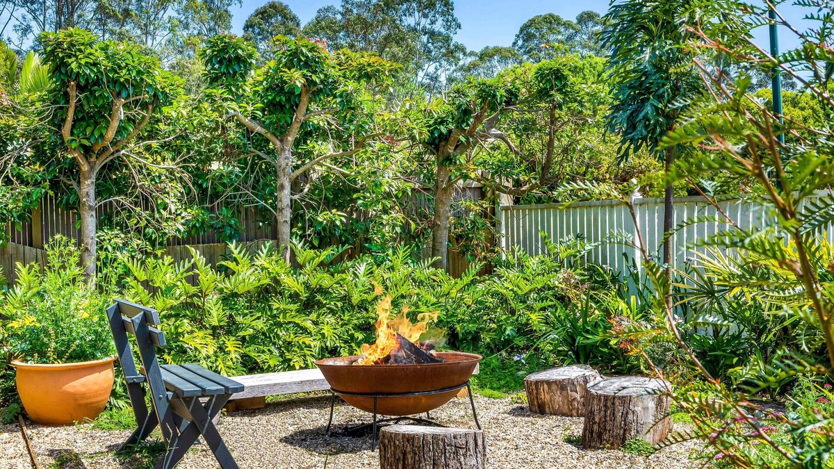 Bangalow House | Serenity - Family & Pet Friendly. Bangalow Retreat.