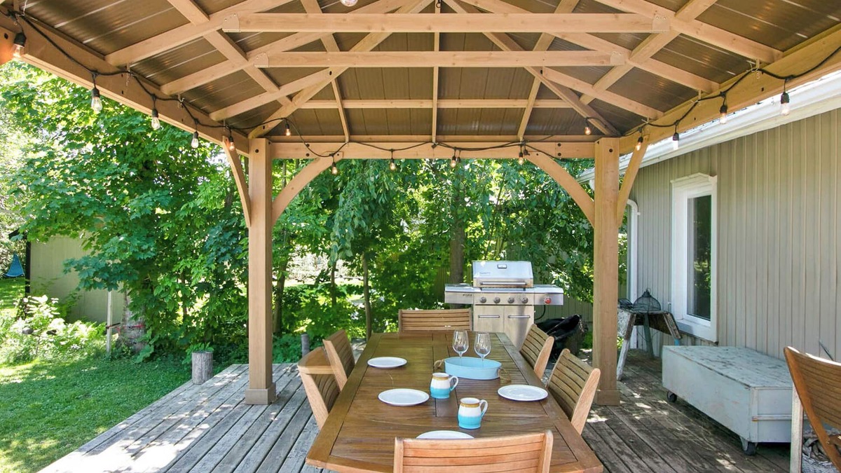Bluewater Cottage | Serenity Now! *Gas Stove, Outdoor Firepit*