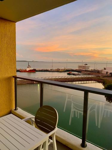 Darwin City Centre Apartment | Serenity Peary - Executive 1brm at Darwin Waterfront with Sea Views