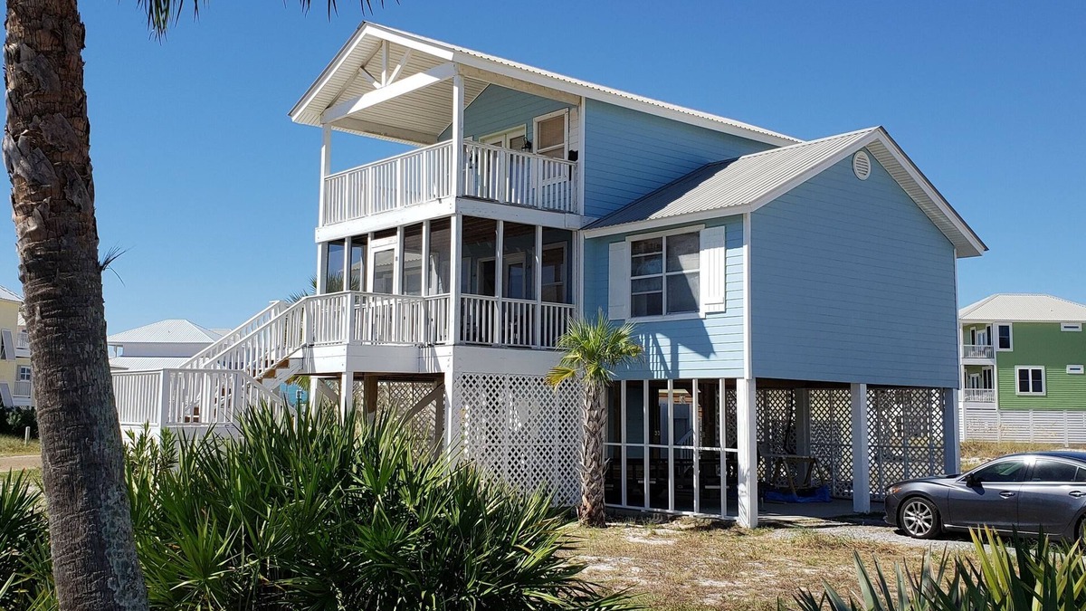 Morgantown House | Serenity Sands Beach House - Great Location and Views!