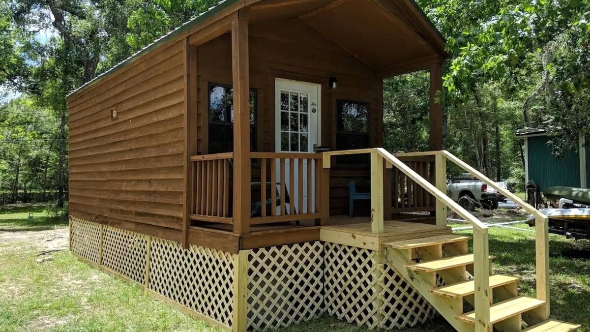 Old Town Cabin | Serenity Springs On The Suwannee Cabin #2