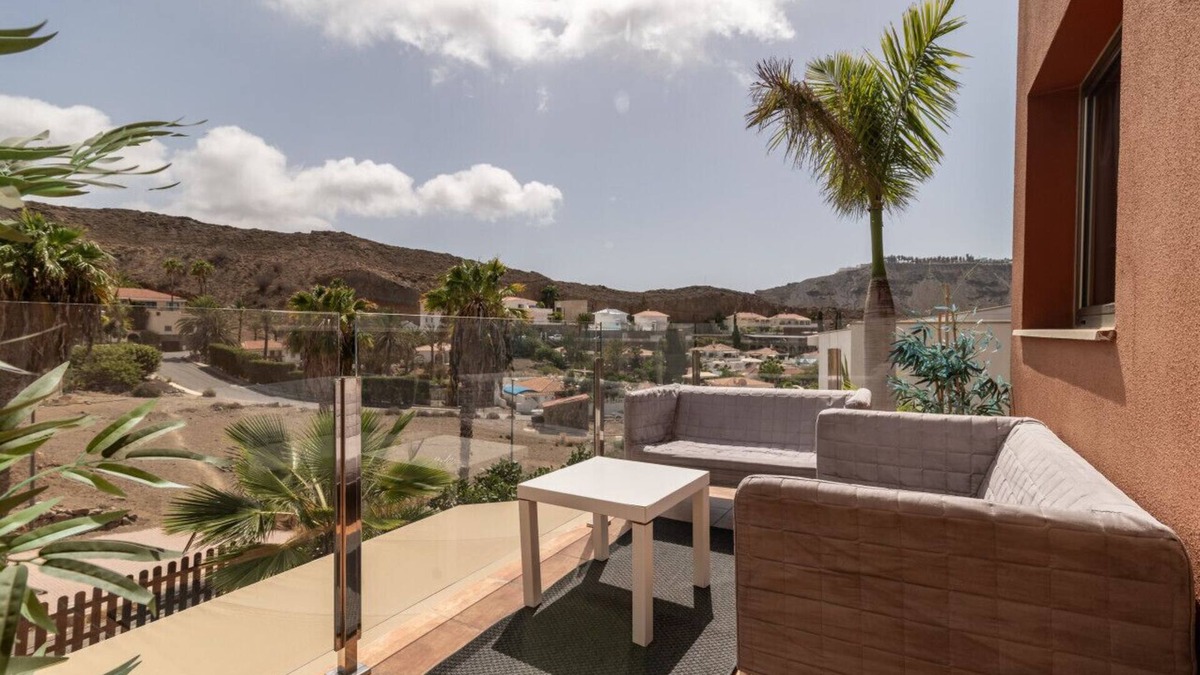 Mogan Ski Chalet | Serenity Villa Tauro: Golf, Beach & Relax