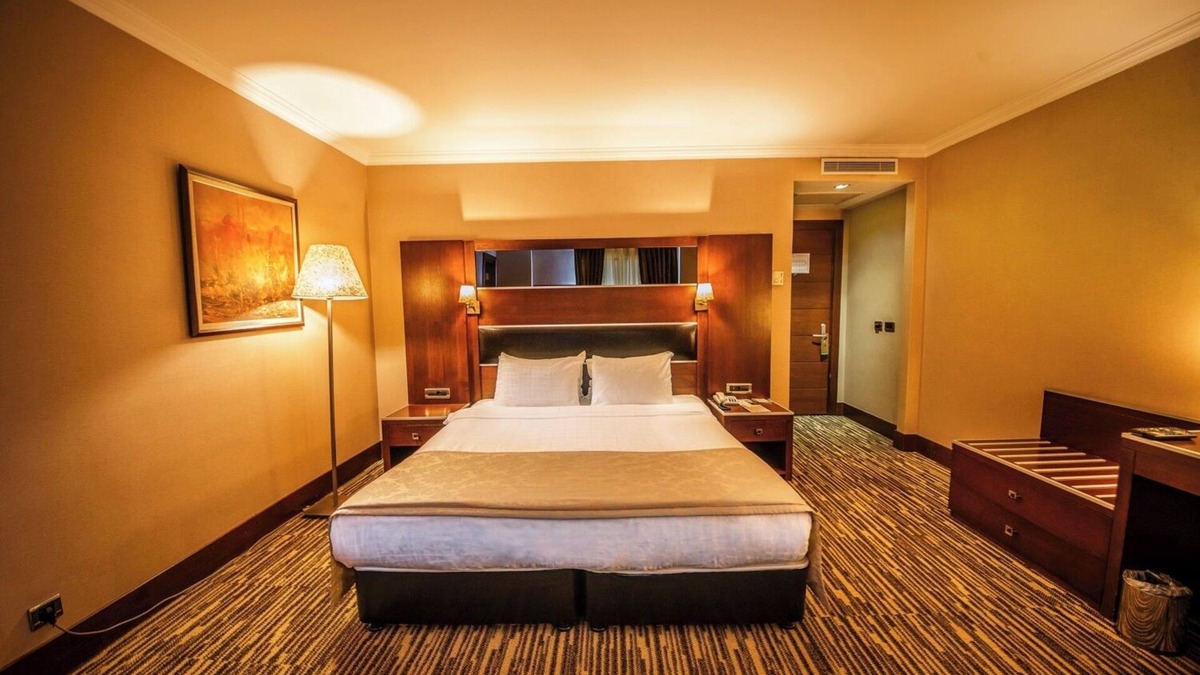 Alasehir Hotel | Serhat Hotel