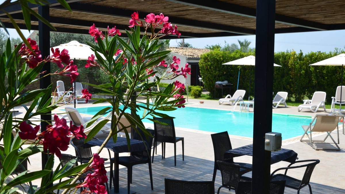 Chiaramonte Gulfi Villa | Serravalle Relais 10 Pax - Exclusive use - Private pool