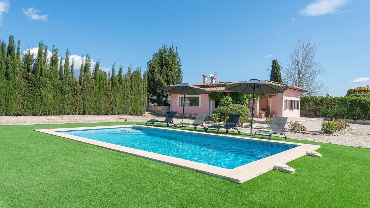 Lloseta Villa | Ses Veles - Three Bedroom Villa, Sleeps 6