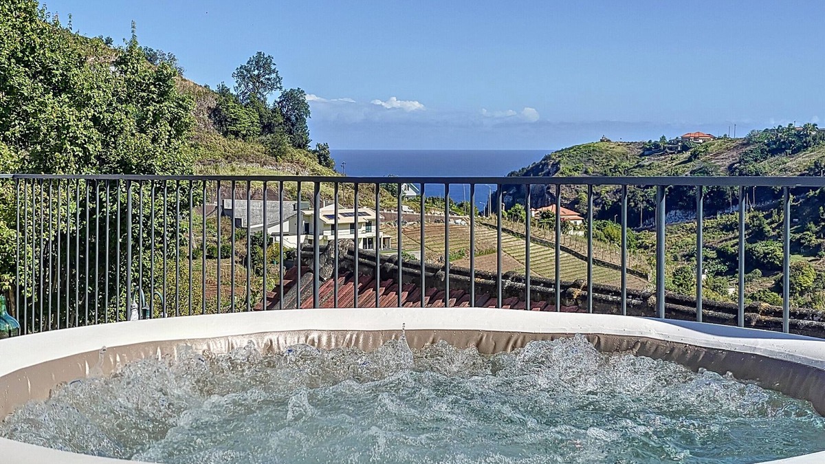 Porto da Cruz House | SevenHouse by Atlantic Holiday