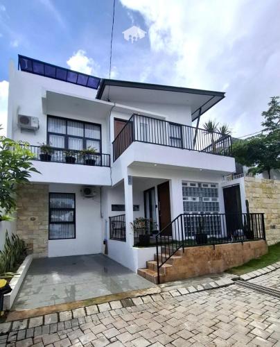 Pamekasan Villa | Sewindu