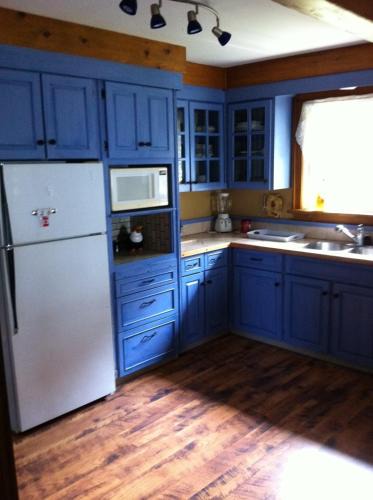 Campbellford House | Seymour Point Cottage