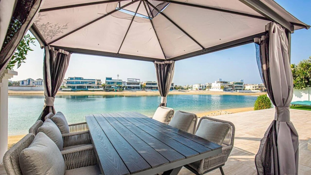 Palm Jumeirah Villa | Sezavi villa. Frond O. 5 bedrooms