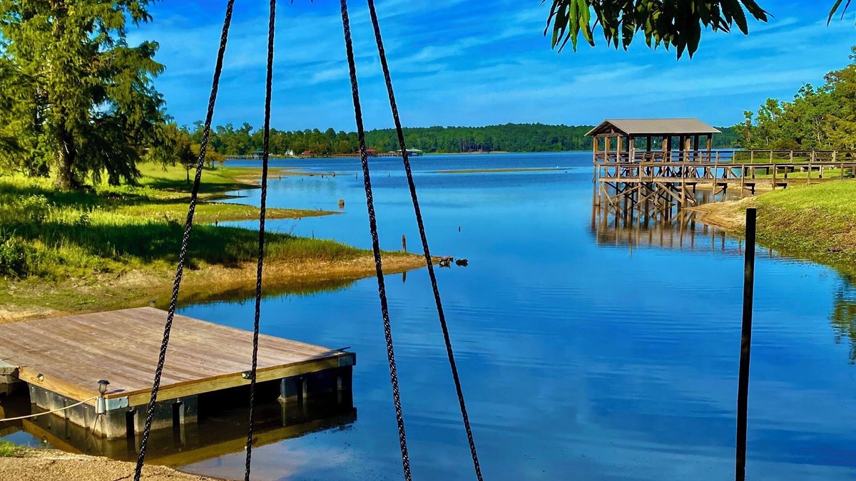 Negreet House | Sha Couyon - 2 acre Lake Front Retreat on Toledo Bend