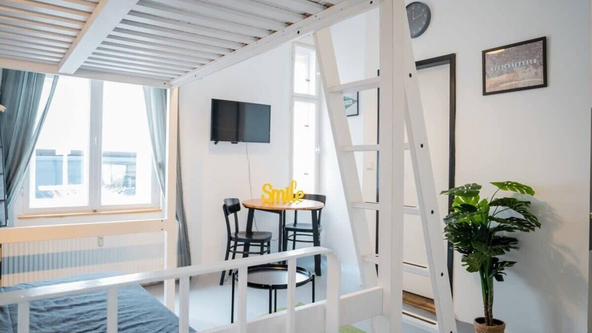 Weissensee Apartment | Shabby Chic plus Self CheckIn plus Free Street Parking