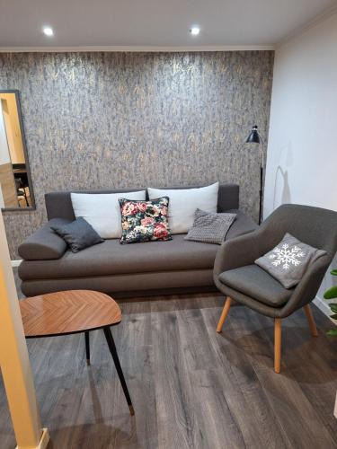 Belso-Ferencvaros Apartment | Shadowlily