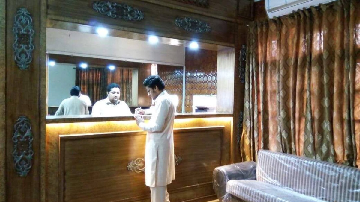 Peshawar Hotel | Shahi Palace Guest House