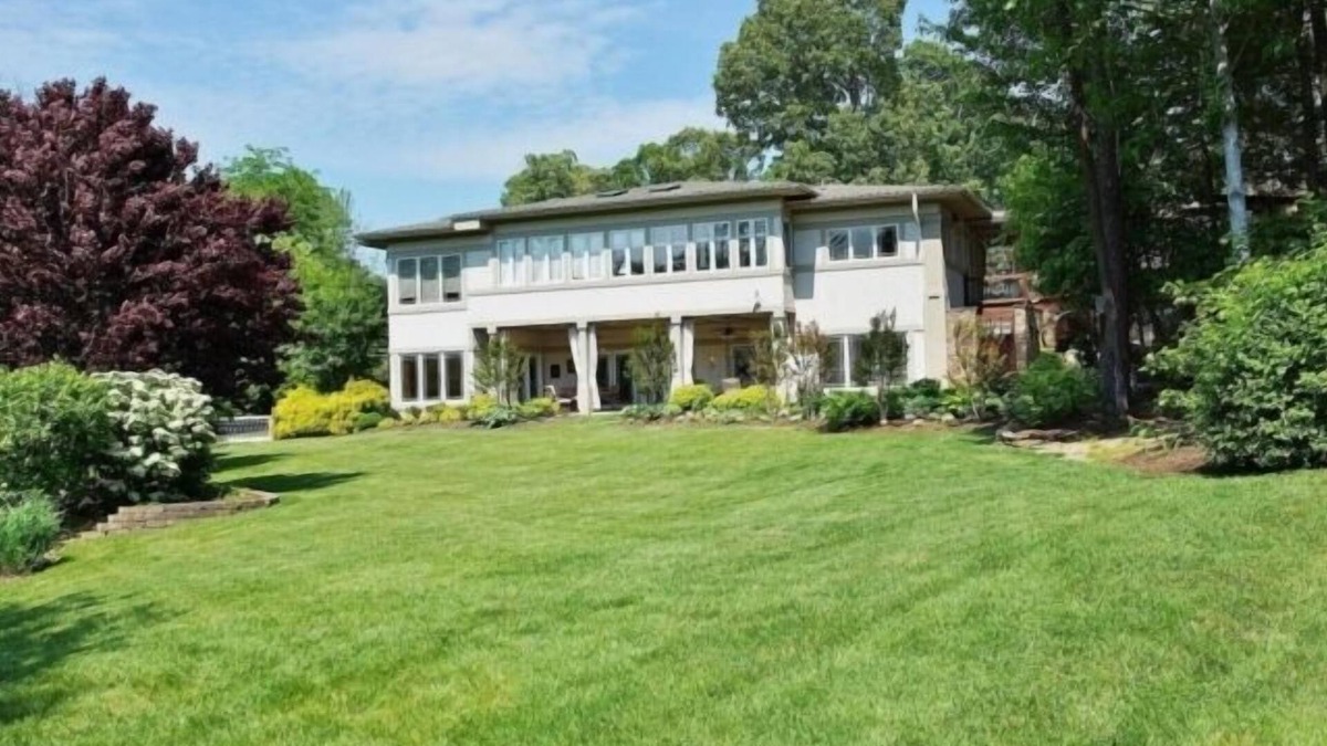 Penhook House | Shangri-la Beautiful setting, beautiful upscale home