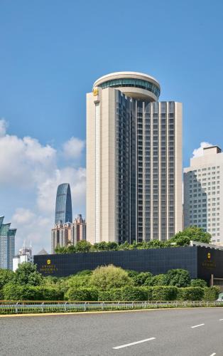 Pearl River Delta Hotel | Shangri-La Shenzhen - Nearby Luohu Border, Outdoor Swimming Pool