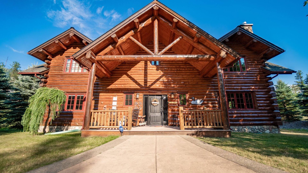 Troy Cabin | Shangrilog - Cabin with Mountain View & Lake Front Property