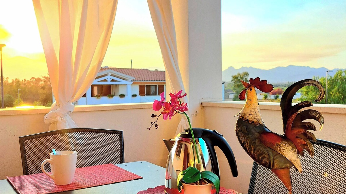 Girasole House | Shardana Blu - Net Zero Home Holiday - Sleeps 4