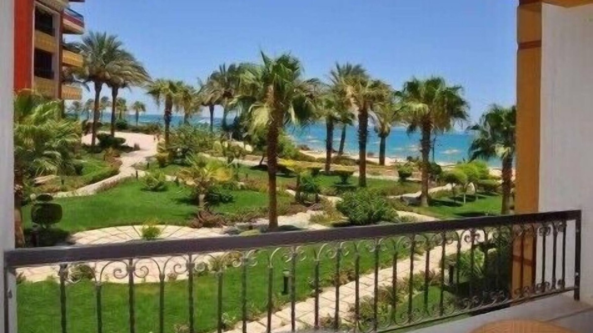 Al Mamsha El Seyahi House | Share pool and private beach in the heart of Hurghada city