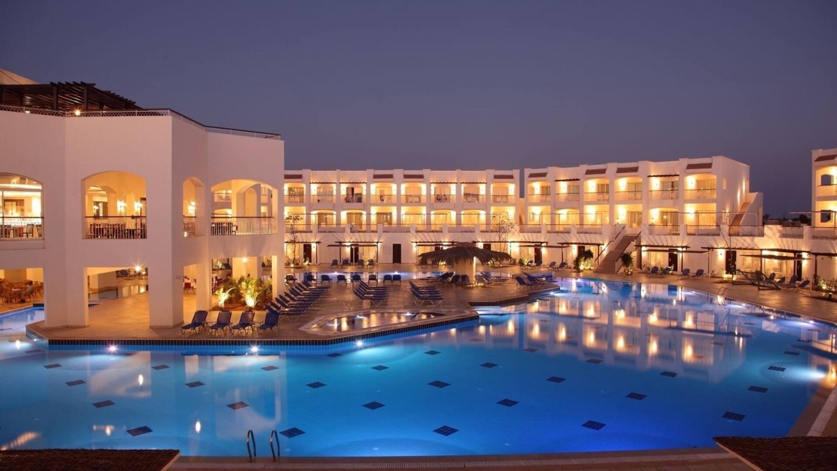 Sharm El Sheikh Resort | Sharm El Sheikh Getaway | 4 Pool Rooms + Spa, Karaoke, Diving & All Meals