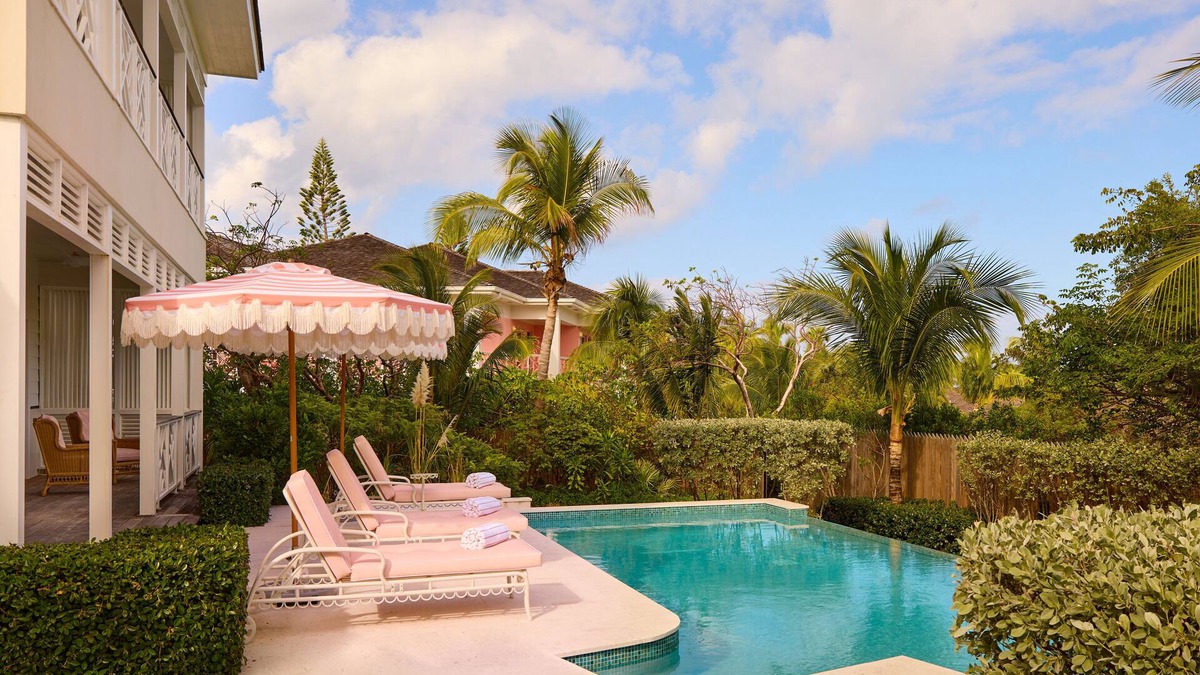 Dunmore Town Resort | Sharon's House 3 bed/3 bath home & 1 bed/1 bath guest cottage & plunge pool