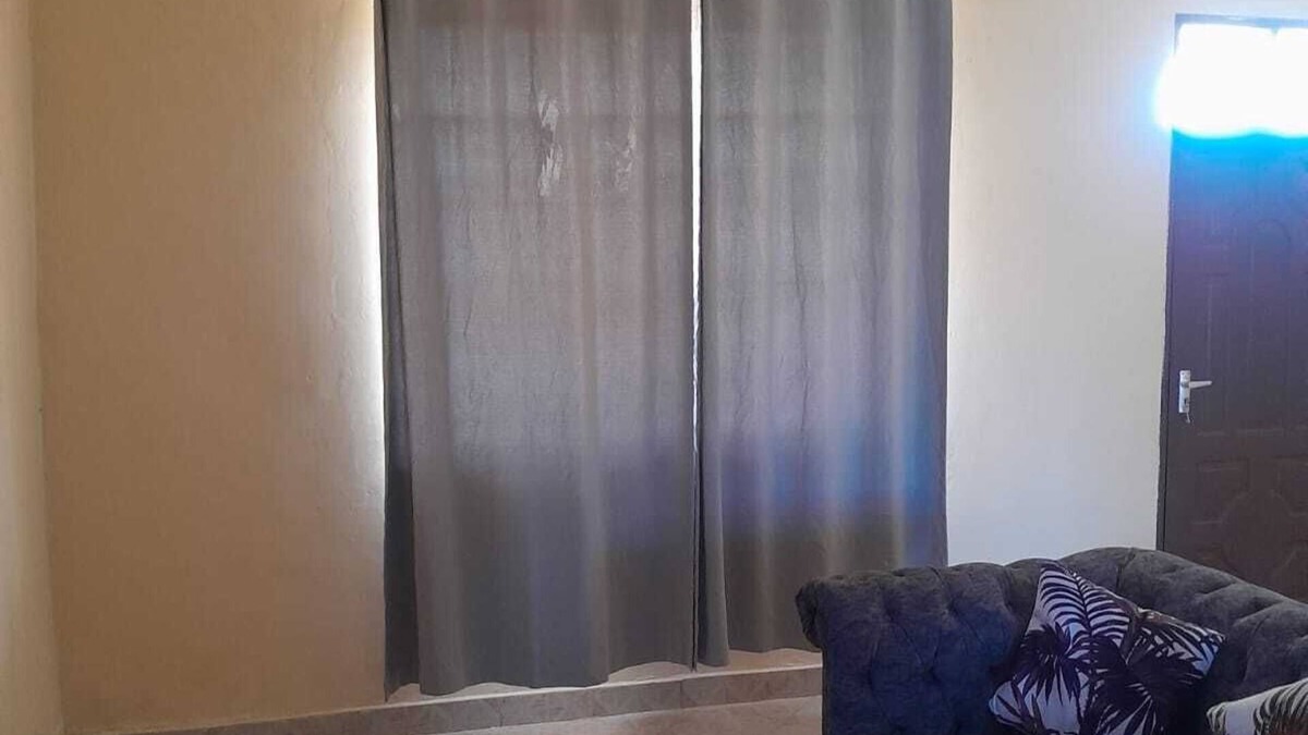Diani Beach Apartment | Shaz cozy home in Diani darad 10mins walk to the beach