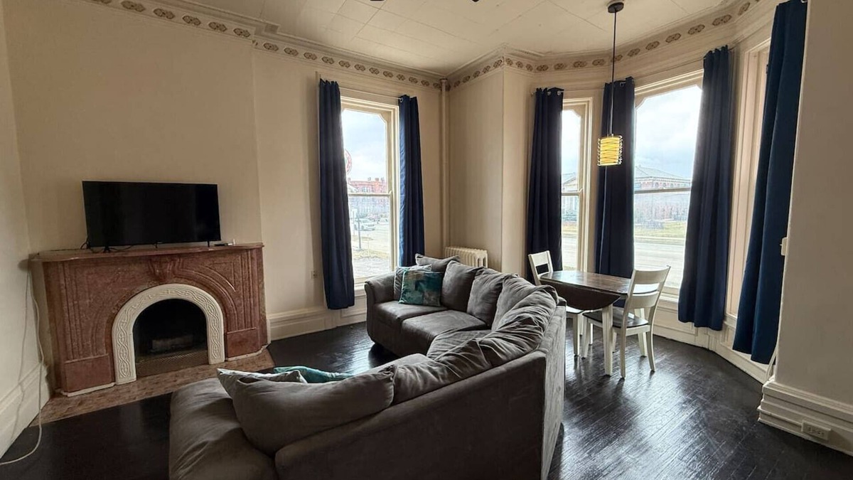 Bay City Apartment | Shearer Historical House Unit 1