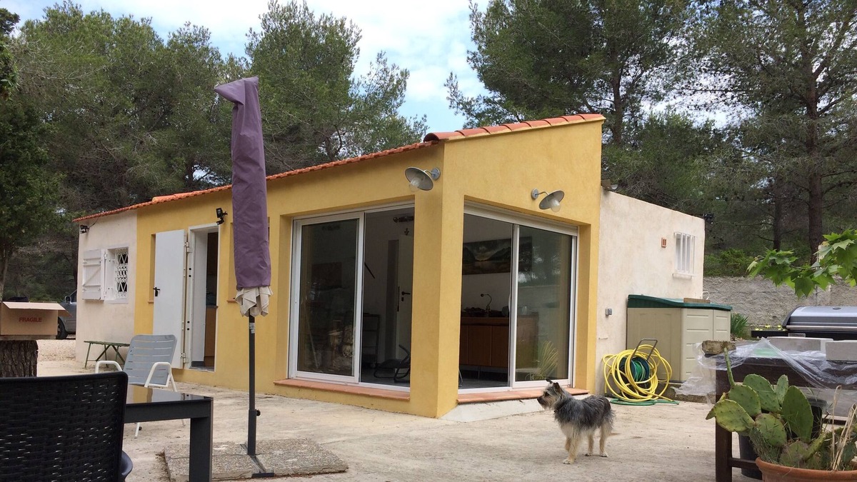 Martigues House | Shed under the pines