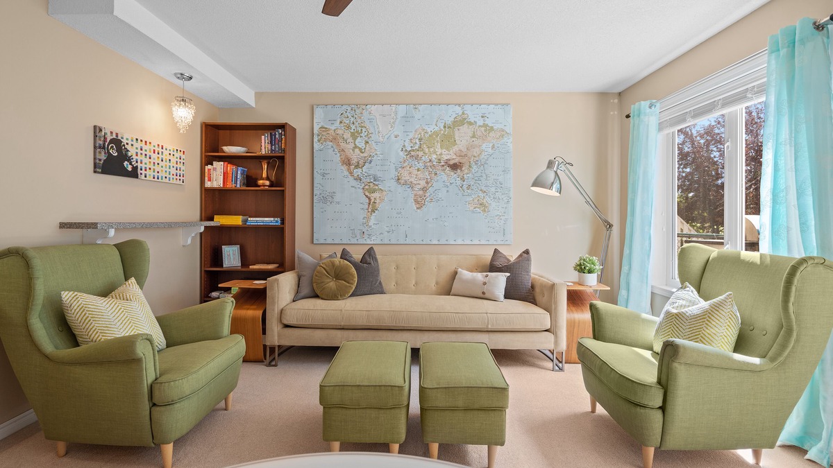 Southeast Calgary Apartment | SHEER PERFECTION SUITE on Eagle Quest Golf Course w/VIEW!