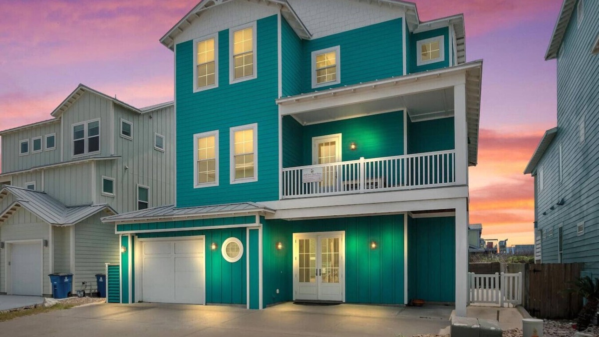 Sand Point Apartment | Shell Yeah Beach House