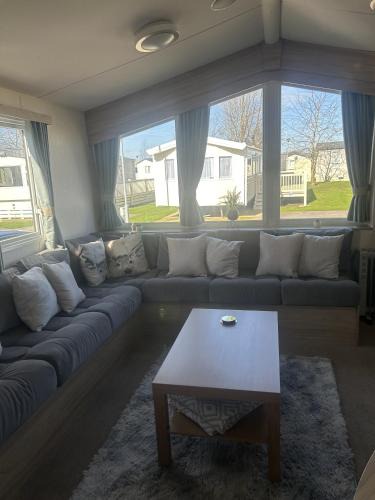 Tattershall House | Shells Breaks Tattershall Lakes Shearwater 27