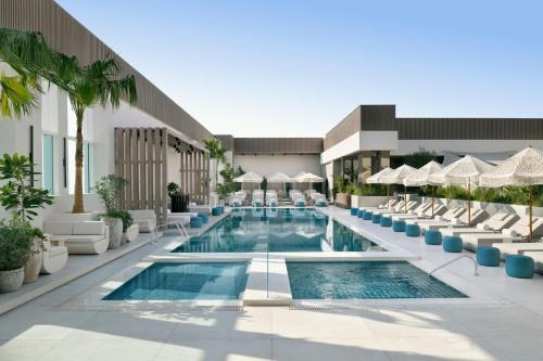 Trade Center Hotel | Sheraton Grand Hotel, Dubai