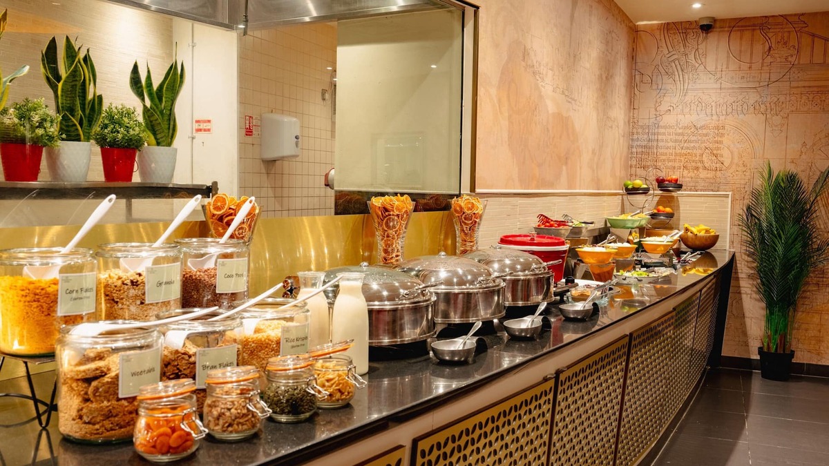 Harlington Hotel | Sheraton Skyline Hotel London Heathrow