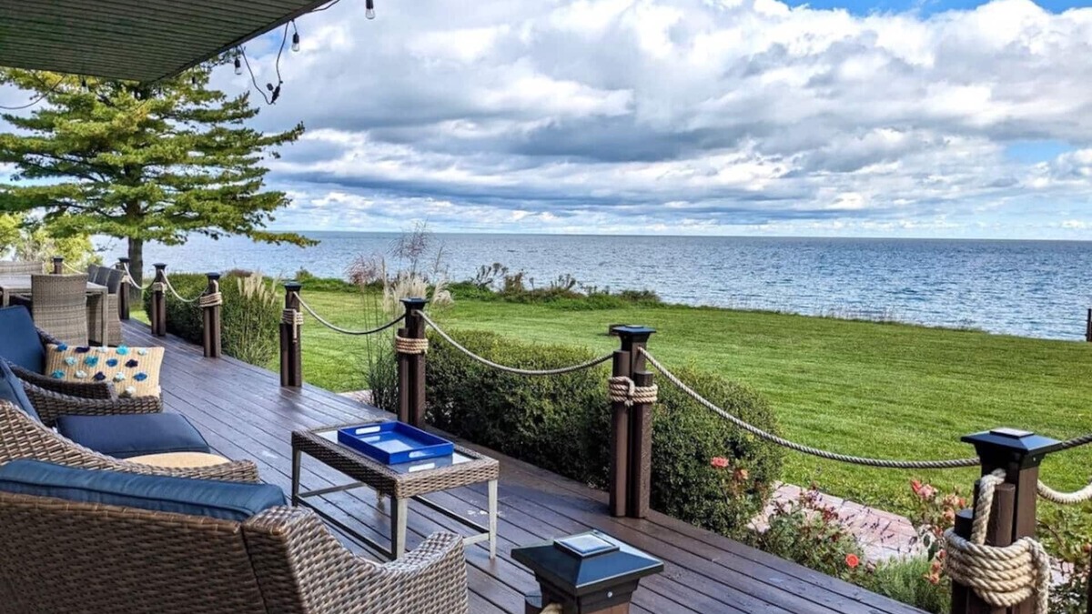 Lexington House | Sheridan Shores Escape - Hot Tub w Amazing Views!