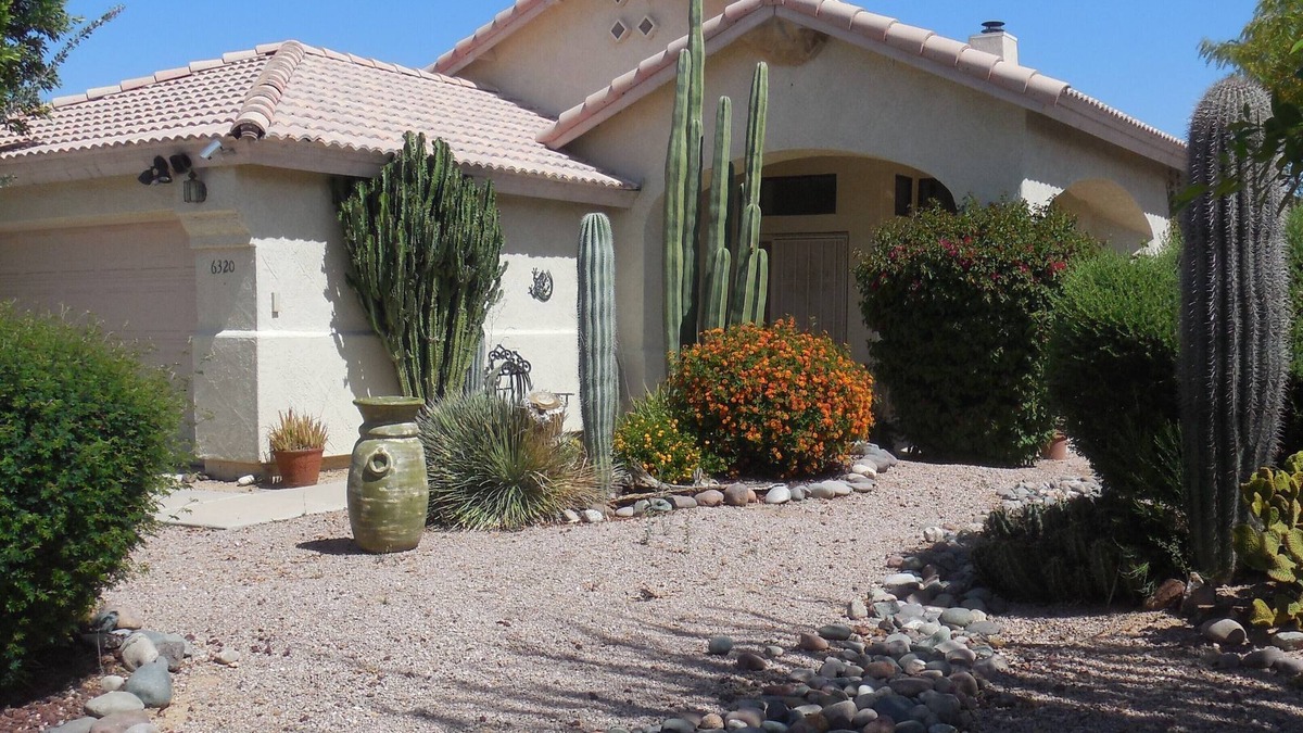 Rancho del Lago House | Shiatsu Shangri-La on World Class Golf Course! On Site EV Charging.