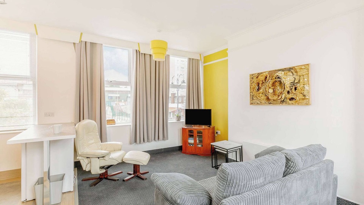 Halifax Cottage | Shibden Suite - UK38332