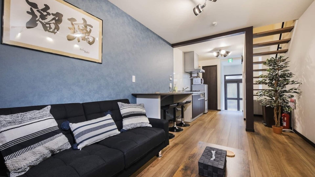 Nakazakicho House | Shiki Homes | RURI 瑠璃 (near Umeda)