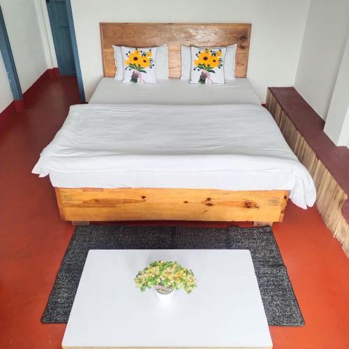 Shillong House | Shilong Guest house The Travellers Meghalaya Ponit with best View