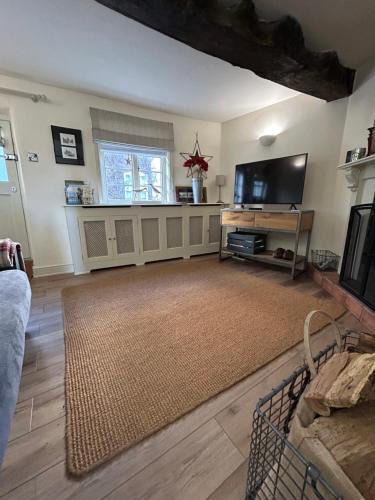 Bridgnorth House | Shining Star, Cartway River Views