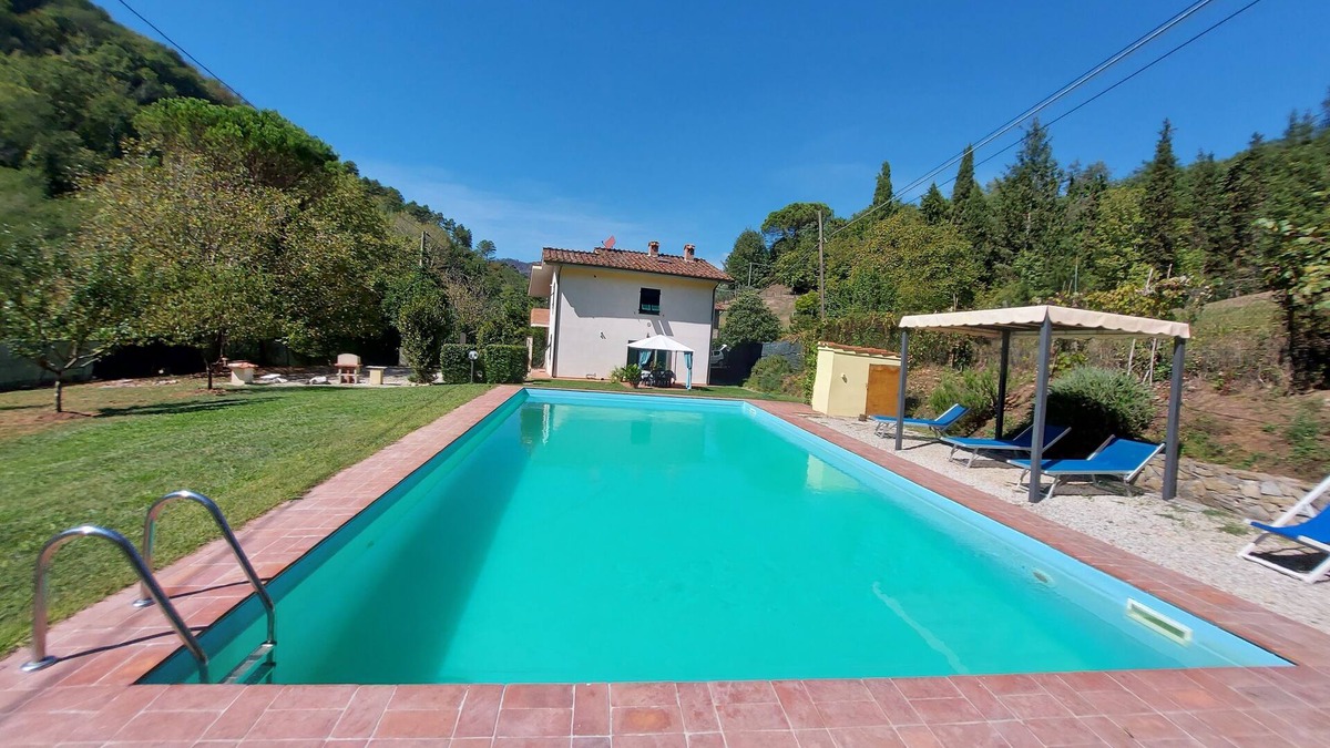 Vicopelago House | SHINY AND INDIPENDENT HOUSE CLOSE TO LUCCA.WITH PRIVATE GARDEN AND POOL.