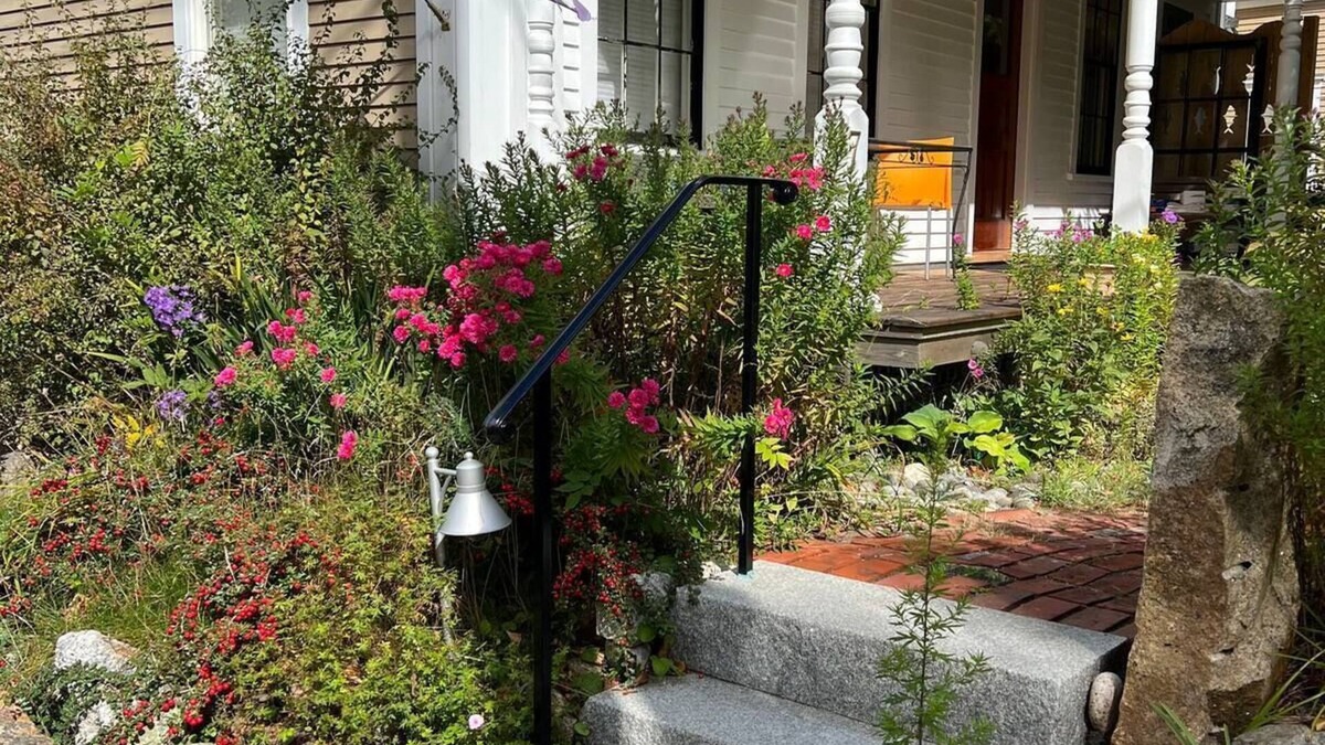 Bath Apartment | SHIP CITY CENTRAL - IN HISTORIC BATH MAINE
